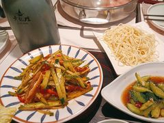 -黄记煌三汁焖锅(新佳丽江汉路店)