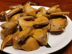 黄泥烧鸽子-燕郊烧鸽子(酷车小镇店)