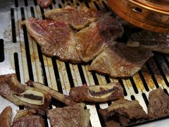 -臻牛烤肉