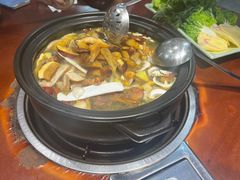 -菌之家·专业纯野生菌火锅·特色炒菌
