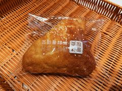 -蓝小轩蛋糕·面包(趣春店)