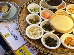 -包整·丝娃娃(一览甲秀楼风景店)