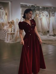 -艾米丽婚纱礼服