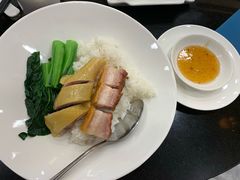 烧腩肉拼香液鸡饭-丽的面家(多宝路店)