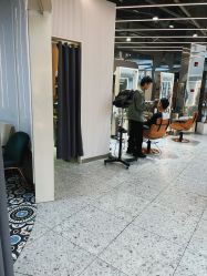 -PE SALON 