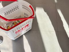 -陆小馋量贩零食(和燕路店)