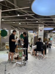 -PE SALON 