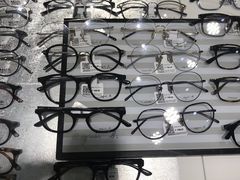 -同仁验光配镜(中心店)