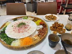 横州鱼生-顺水流·横州鱼生馆(华丰城爱琴海店)
