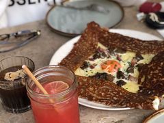 鸡蛋蘑菇熏肉荞麦可丽饼-RAC BAR(安福路店)