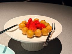 -左庭右院鲜牛肉火锅黑金店(陆家嘴中心店)