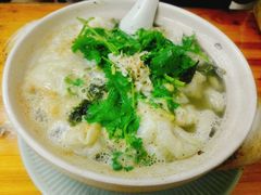 -小许三鲜砂锅馄饨店(家多乐烟酒店)
