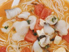 -粉小主·贵州酸汤牛肉粉(南京仙林金鹰店)