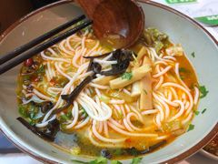 -百春原湖南牛肉粉(百联世纪店)