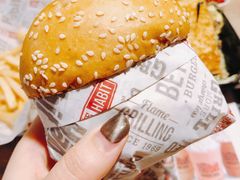 -The Habit Burger Grill 哈比特汉堡(复兴soho店)