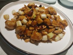 宫爆鸡丁-雲蜀龙阁·金牌水煮鱼(方庄店)