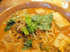 -云海肴·汽锅鸡·云南菜(天山百盛优客店)