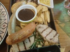 -Famous肥猫墨西哥音乐餐吧(五棵松华熙LIVE店)