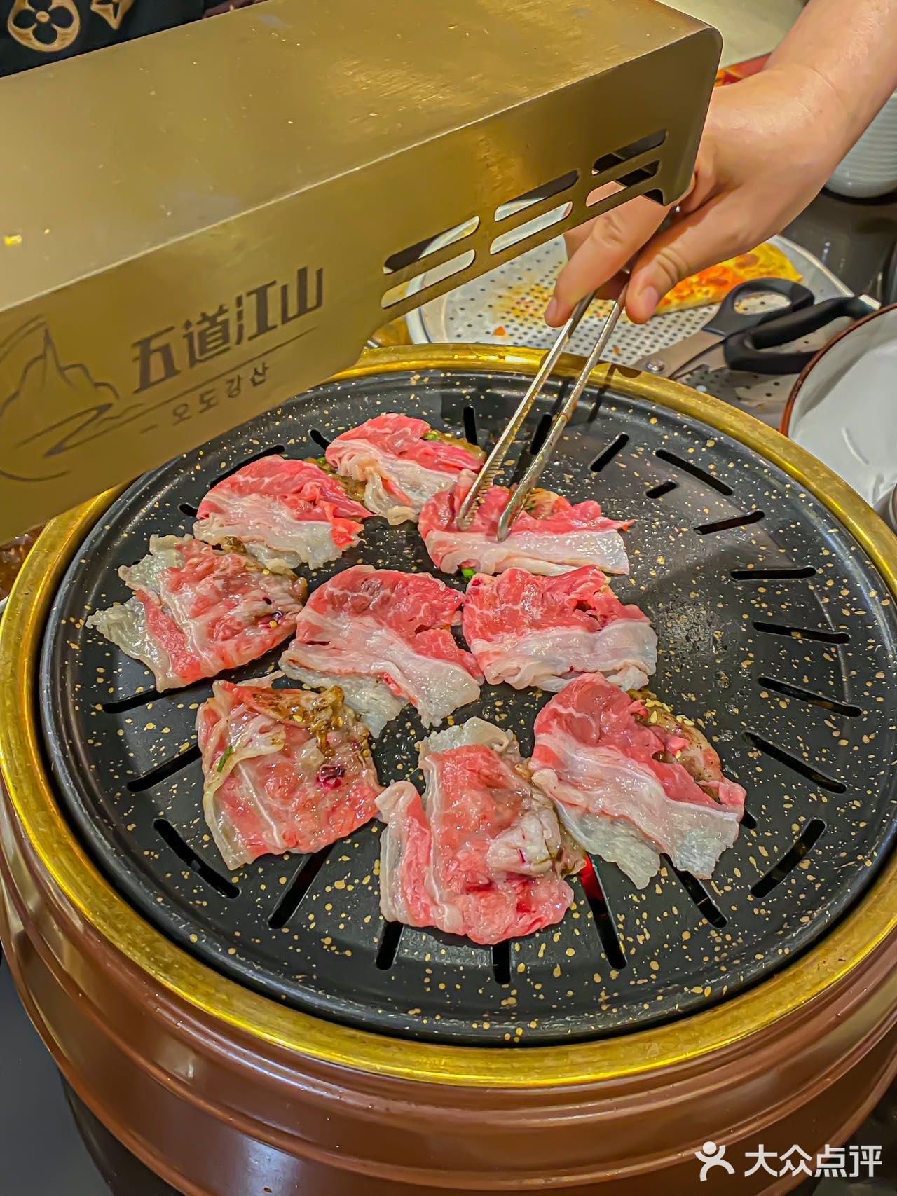 饭点需要排队，吃的还都是回头客， 推荐菜品