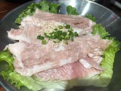 香嫩猪颈肉-悟能八戒烤肉自助(秦隆步行街店)