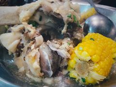 筒子骨玉米-昱龙大盆牛蛙馆(三兴街总店)