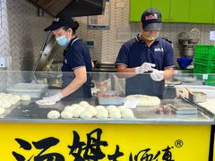 -汤姆大师傅鲜香牛肉饼(深圳保利文化广场店)