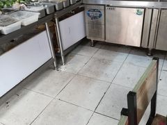 -工业第一家麻辣烫(奖工街店)