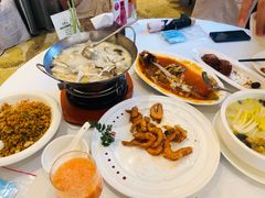 -万龙洲海鲜(大兴绿地缤纷城店)