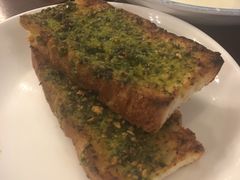 餐前面包-FISH&POTATO Cō(地中海美食 万象城店)