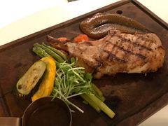 -Oasis Bar & Grill