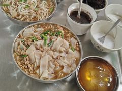 -正宗杨记普洱酸醋米线(总店)