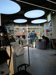 -PE SALON 