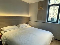 -好家园酒店(深圳坪山技术大学地铁站店)