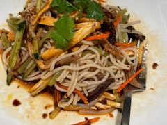 鸡枞菌拌小面-新荣记(椒江店)
