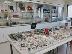 -潘多拉眼镜·蔡司依视路明月(潘家园店)