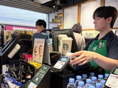 -星巴克(香港国际机场44号闸店)