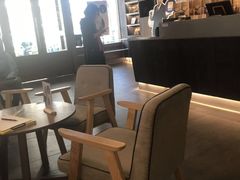 -瑞幸咖啡(1+1大厦店)