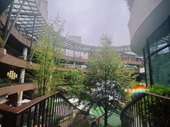-瑞虹新天地月亮湾