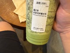 -星巴克(杭州西湖银泰1F店)