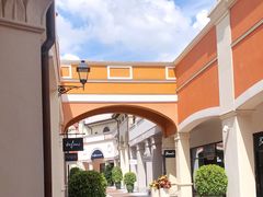 -佛罗伦萨小镇广佛名品奥特莱斯(疏港路店)