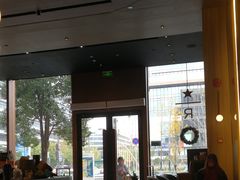 -星巴克臻选(上海虹桥新天地三店)