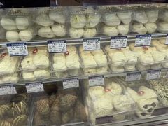 -白玉兰食品甜凤店(合生汇店)