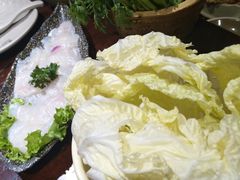 -东巴婆婆云南鱼豆花火锅(大东门店)