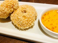 炸虾饼配泰国梅子酱-帕蓝·暹罗料理(大学路店)