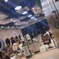 -PE SALON