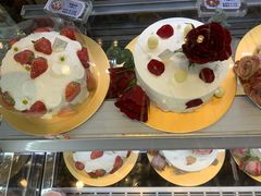 -花花卷卷·鲜食蛋糕(静安久光百货店)