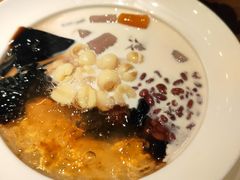 -RUXU入续糖水铺与包(卓悦中心店)