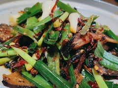 -廖师傅大蒜炒腊肉(袁家岭店)