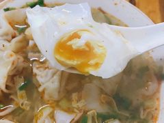 -胖子馄饨坊(天目大厦东南)