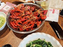 -琥珀老六龙虾(四里河店)